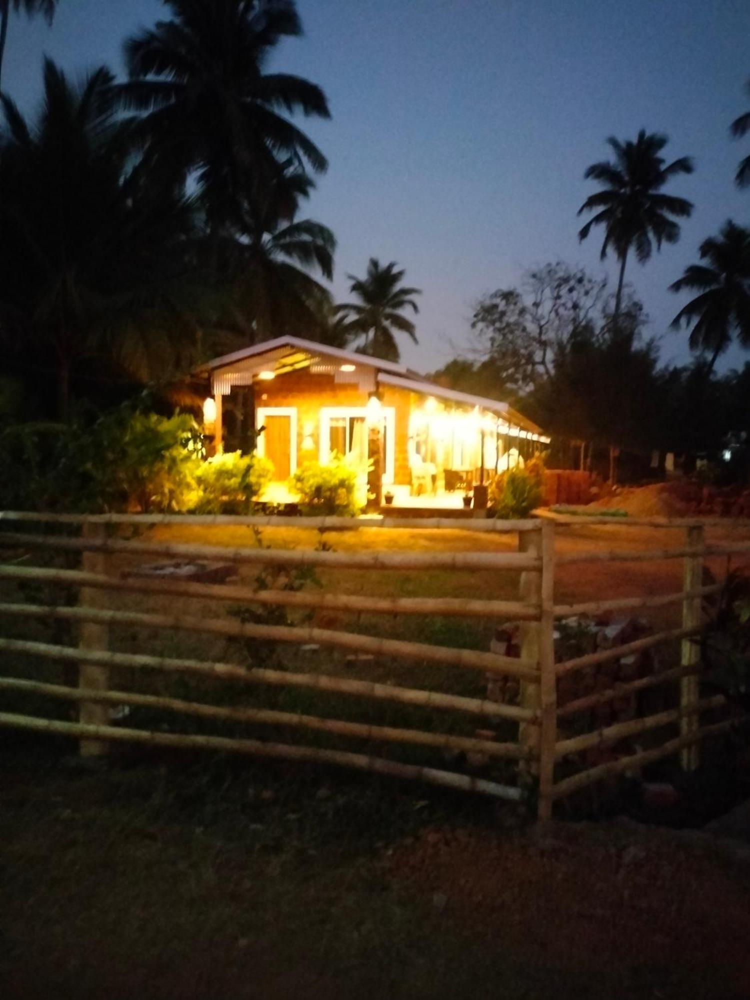 Riverstone Riverfront Farmhouse Gokarna  Szoba fotó